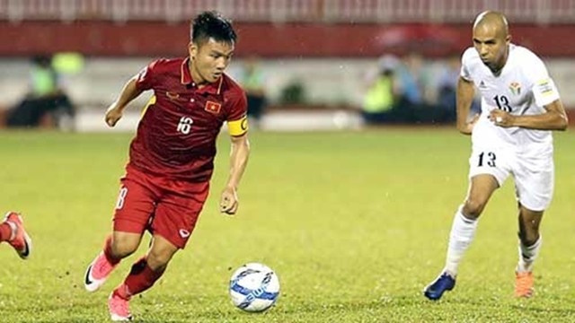 Đinh Thanh Trung bật khóc trong ngày giã từ ĐT Việt Nam - Bóng Đá