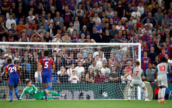 Người cũ 'tặng quà', Liverpool chật vật vượt ải Selhurst Park - Bóng Đá