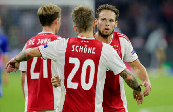 Nụ cười đã trở lại với Daley Blind - Bóng Đá