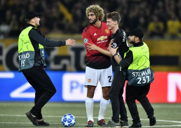 'Ibrahimovic' làm loạn trong chiến thắng của Man United - Bóng Đá