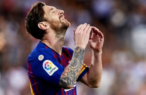 01h45 ngày 21/10, Barcelona vs Sevilla: 