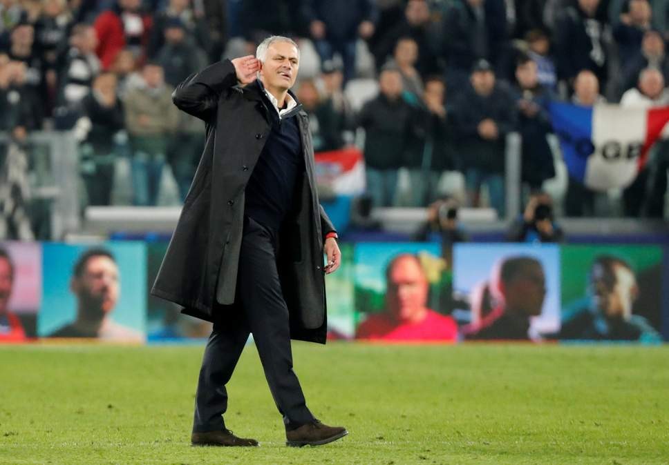Man Utd thắng ngược Juve, Mourinho có biểu cảm đầy khiêu khích  - Bóng Đá