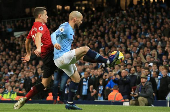 5 cầu thủ gây thất vọng nhất vòng 12 Premier League: 