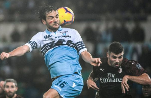 Thủng lưới phút 90+4, AC Milan cay đắng rời sân Olimpico - Bóng Đá