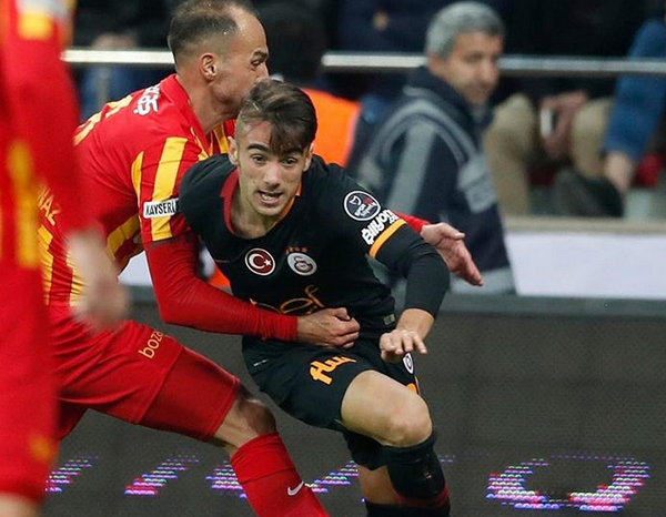 Chelsea quyết đấu 3 'đại gia', dốc hết sức chiêu mộ sao trẻ 2000 - Bóng Đá