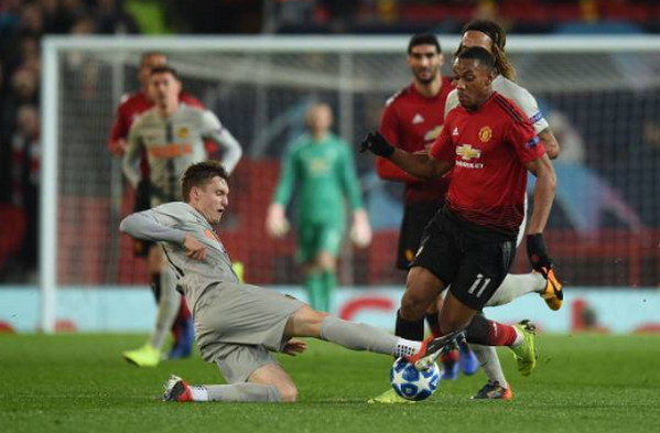 Vỡ òa phút bù giờ, Man United chính thức ghi tên vào vòng knock out - Bóng Đá