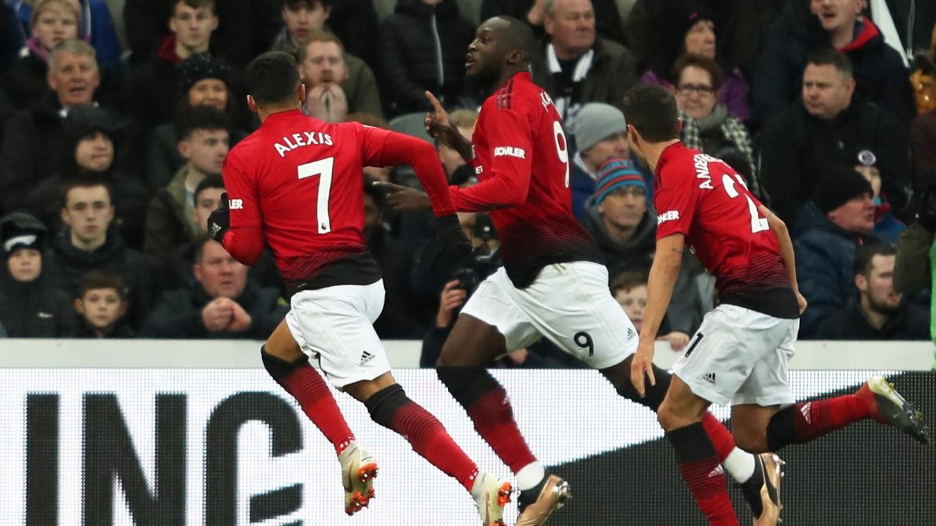 'Siêu dự bị' lại nổ súng, Man United chỉ còn kém top 4 đúng 6 điểm - Bóng Đá