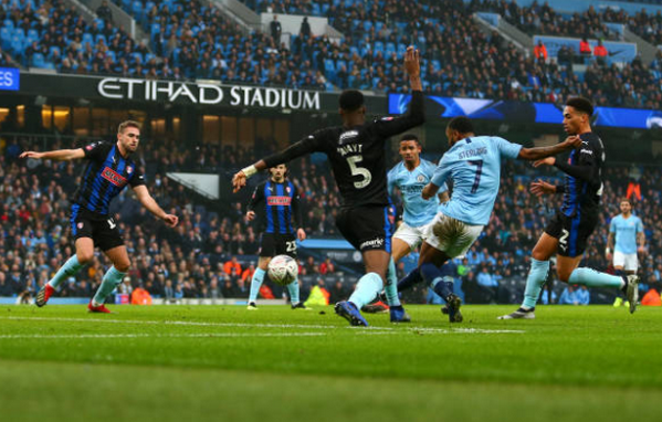 10 năm sau đêm buồn Olimpiyskiy, Kyle Walker cảm xúc gặp lại bạn cũ  - Bóng Đá