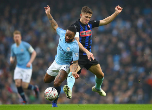 10 năm sau đêm buồn Olimpiyskiy, Kyle Walker cảm xúc gặp lại bạn cũ  - Bóng Đá