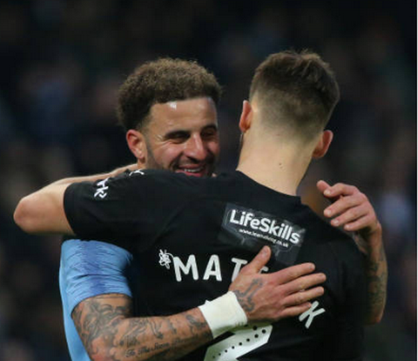 10 năm sau đêm buồn Olimpiyskiy, Kyle Walker cảm xúc gặp lại bạn cũ  - Bóng Đá