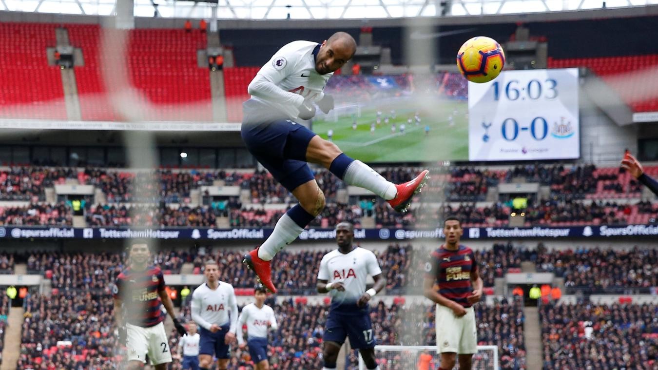 10 khoảnh khắc ấn tượng nhất vòng 25 Premier League - Bóng Đá