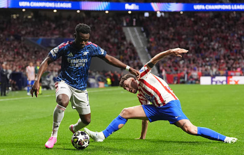 Matteo Ruggeri (6.8): Một màn trình diễn ổn định ở hành lang cánh trái. Ruggeri đã hoàn thành tốt nhiệm vụ phong tỏa Madueke và sau đó là Saka. Dù khả năng hỗ trợ tấn công còn hạn chế, nhưng sự chắc chắn trong phòng ngự của anh là điểm tựa đáng tin cậy cho hàng thủ.