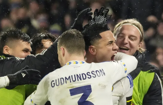 Leeds United quyết tâm giành 3 điểm.
