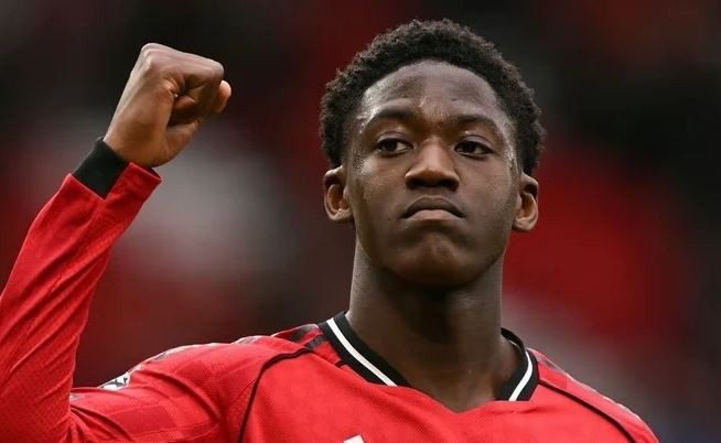 MU sẽ xây dựng lối chơi quanh Mainoo.