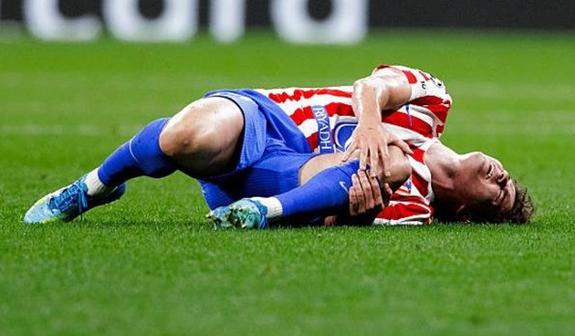 Chấn thương của Julian Alvarez đe dọa tham vọng của Atletico Madrid.