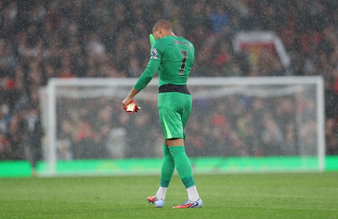 Robert Sanchez không phải lúc nào cũng đáng tin cậy.