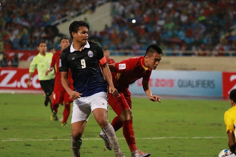 TRỰC TIẾP: Việt Nam 4-0 Campuchia: Công Phượng đã nổ súng (Hiệp hai) - Bóng Đá