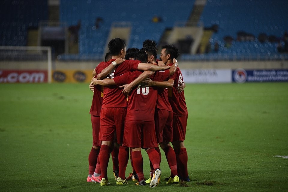 TRỰC TIẾP: Việt Nam 1-0 Campuchia: Thanh Trung mở tỉ số - Bóng Đá