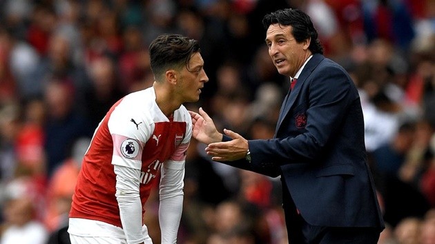 May mắn cho Arsenal, Emery từng suýt làm điều 
