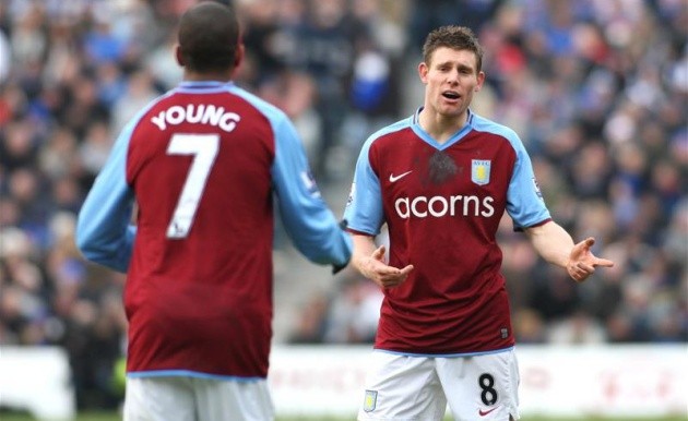 TOP 5 điều khó quên tại Premier League: Huyền thoại từ đường biên! - Bóng Đá