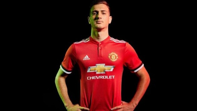 NÓNG: Tân binh Man Utd chính thức tái xuất sân cỏ - Bóng Đá