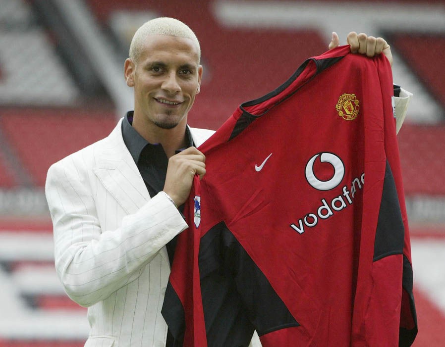 Rio Ferdinand: Đấm bốc, 'đấm' đi những thăng trầm của đời cầu thủ - Bóng Đá