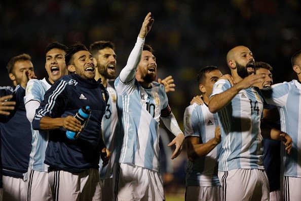 Ngày Messi không 'bó tay' trước số phận - Bóng Đá