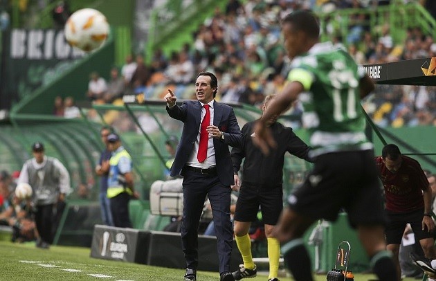 Đây, cách Welbeck tồn tại dưới triều đại Unai Emery - Bóng Đá