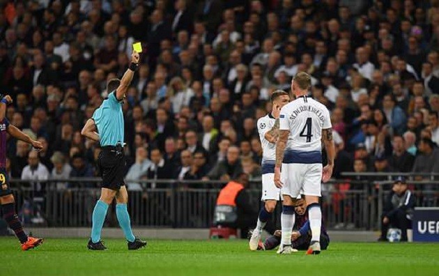Messi lên đồng, Rakitic quyết không chịu kém với siêu phẩm để đời trước Tottenham - Bóng Đá