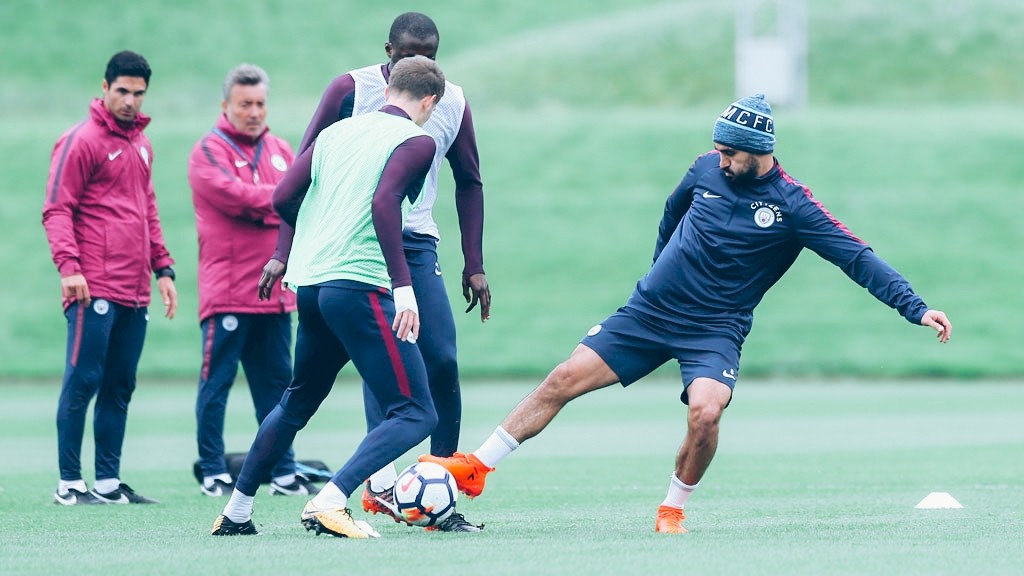 Aguero trở lại, dàn sao Man City ta - Bóng Đá
