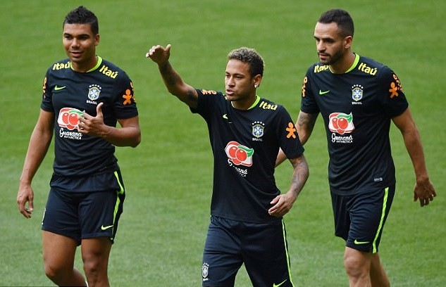 Sợ ngồi dự bị, Dembele lao đầu vào tập luyện  - Bóng Đá