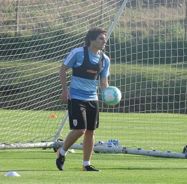 Uruguay căng thẳng trước trận đấu sinh tử với Argentina - Bóng Đá