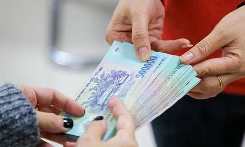 Chính sách này áp dụng cho nhiều nhóm đối tượng như cán bộ, công chức, viên chức, người lao động; quân nhân, công an, người làm công tác cơ yếu đang hưởng lương hưu. 