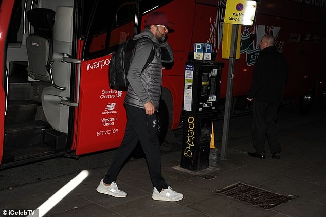 Liverpool căng thẳng khi Man City phả hơi nóng sát gáy - Bóng Đá