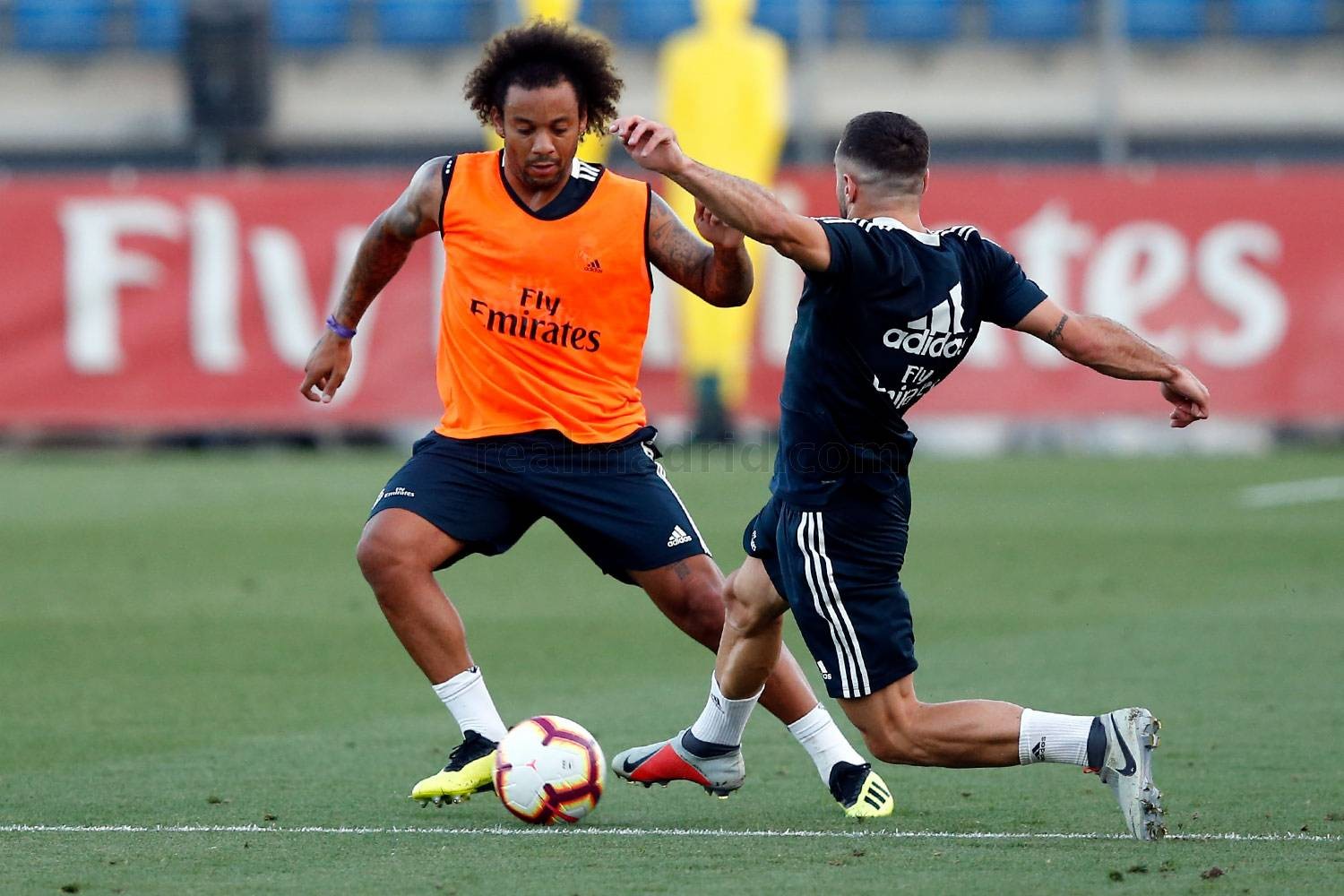 Ém Ozil, Emery sẽ dùng chiêu bài 