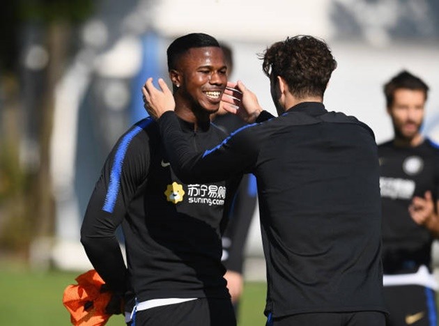 Xem trận Reading, fan Man Utd kêu trời: 