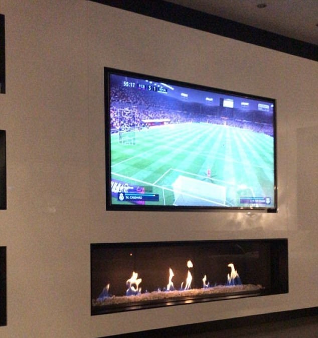 Messi 'luyện' FIFA cùng con trai Thiago - Bóng Đá