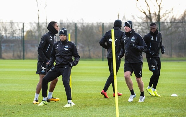 Big Sam trầm ngâm trước trận đấu ra mắt Everton - Bóng Đá