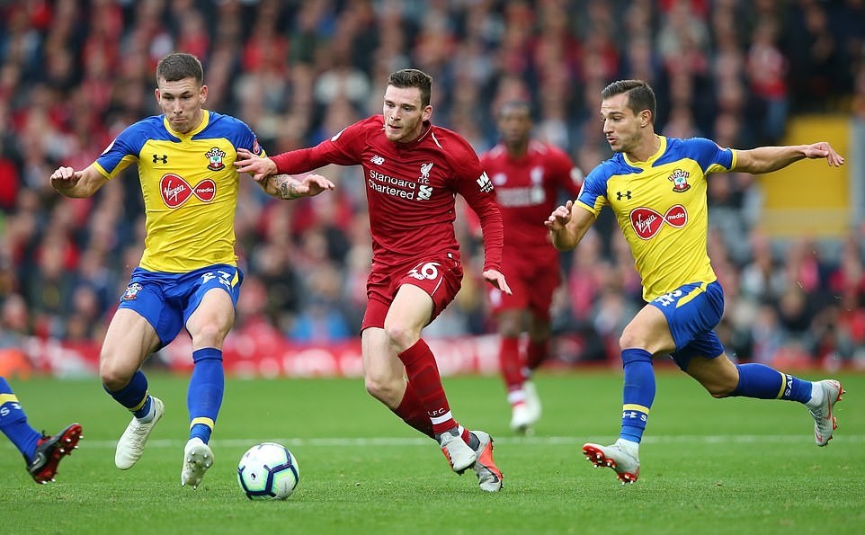 De Bruyne trở thành người kiến tạo đều đặn nhất lịch sử Ngoại hạng Anh - Bóng Đá