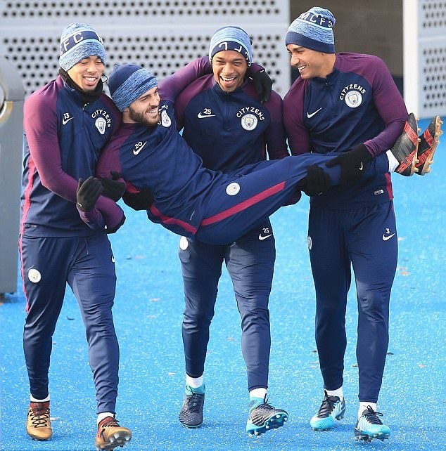 Ảnh tập MC - Bóng Đá