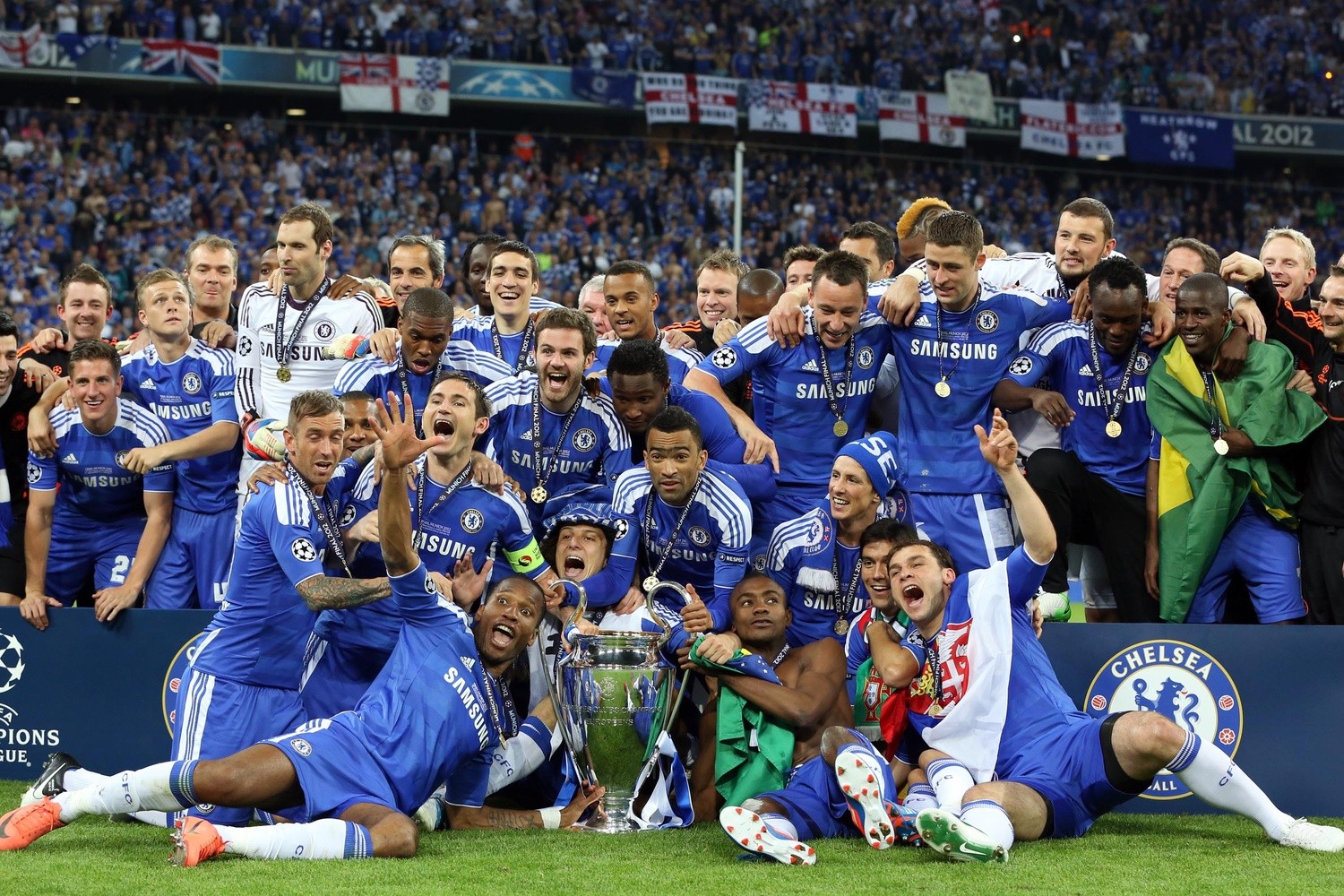 Chelsea-Tập thể 'siêu anh hùng lò xo' - Bóng Đá