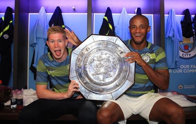 Con trai De Bruyne leo lên chân chấn thương - Bóng Đá