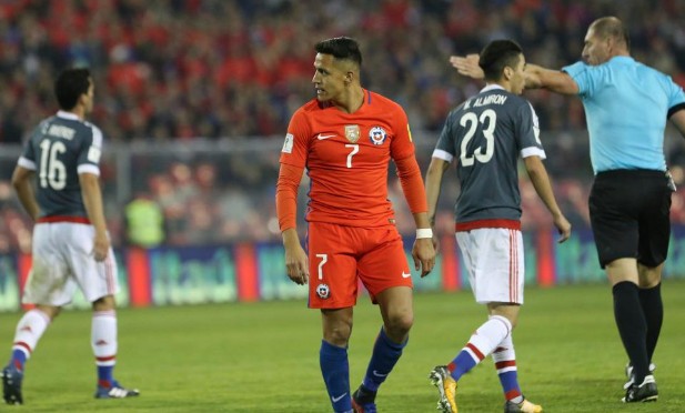 Khủng hoảng tại Arsenal khiến Sanchez tăng cân? - Bóng Đá