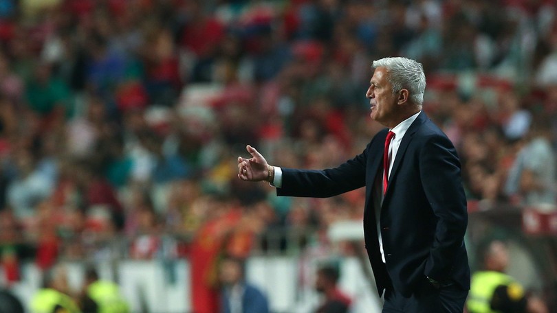 Milan âm thầm đi đêm với HLV mới sau lưng Montella - Bóng Đá