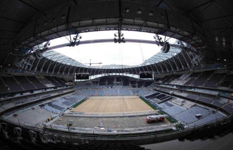 White Hart Lane lại dính phốt, tiếp tục 'đắp chăn' 6 tháng - Bóng Đá