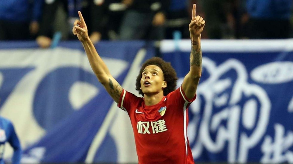 Sau Paulinho, NHM đang chờ đợi ngôi sao nào trở về từ Trung Quốc? - Bóng Đá