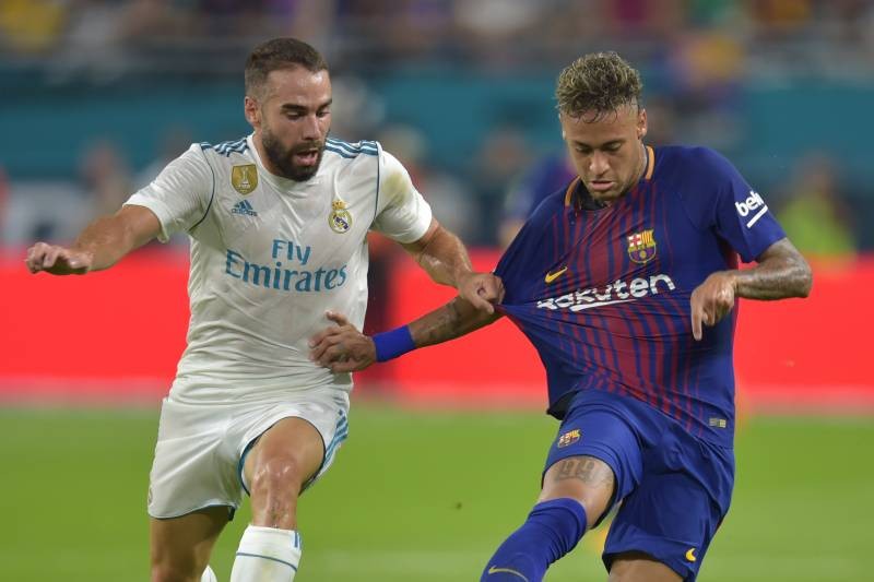 Barcelona âm thầm tìm người thay Messi lẫn Suarez - Bóng Đá