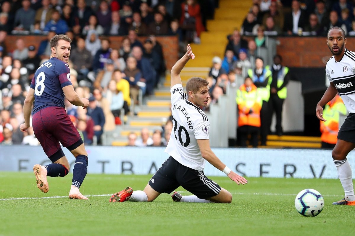Vừa ra sân, Ramsey đã lập tức lập kỷ lục cho Arsenal - Bóng Đá