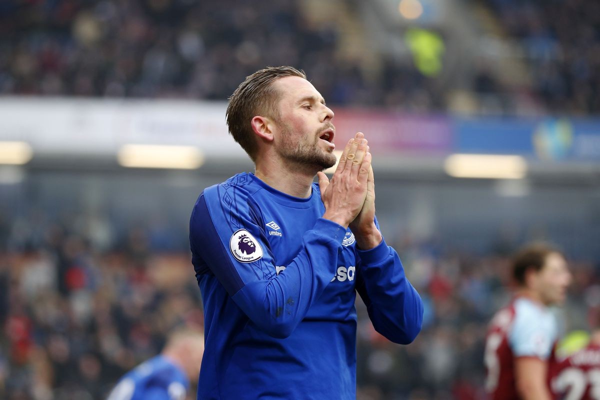Sát thủ ngoài vòng 16m50 đáng sợ nhất nước Anh: Hãy gọi tên Sigurdsson - Bóng Đá