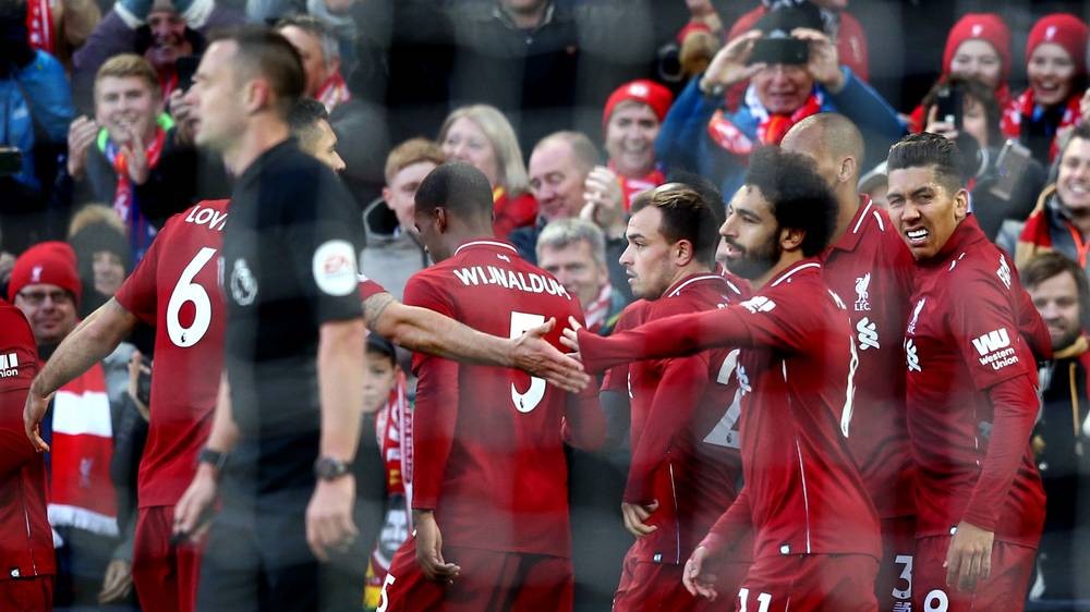 Klopp lần đầu nói về vẻ mặt 'đưa đám' khi ghi bàn của Salah - Bóng Đá